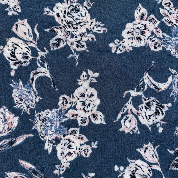 Charlotte Russe Floral Tank ! - Picture 5 of 5